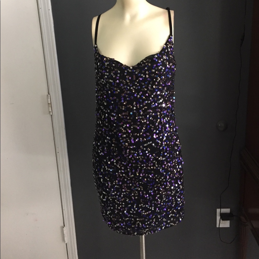 Victoria secrets Ludi sequin dress size 4 black